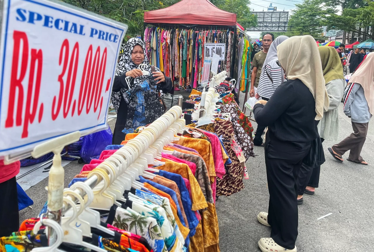Car Free Day Makassar,...