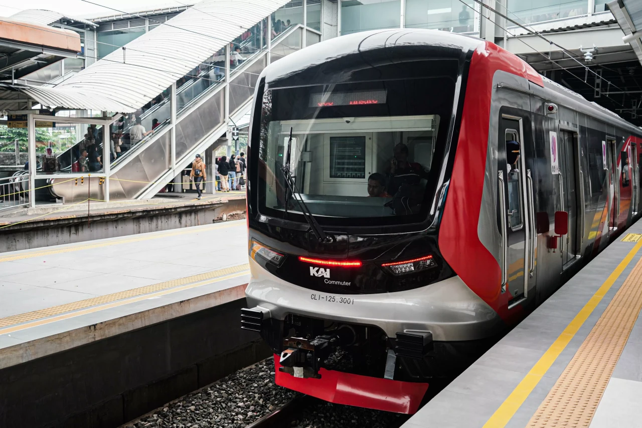 Penampakan KRL CLI-125...