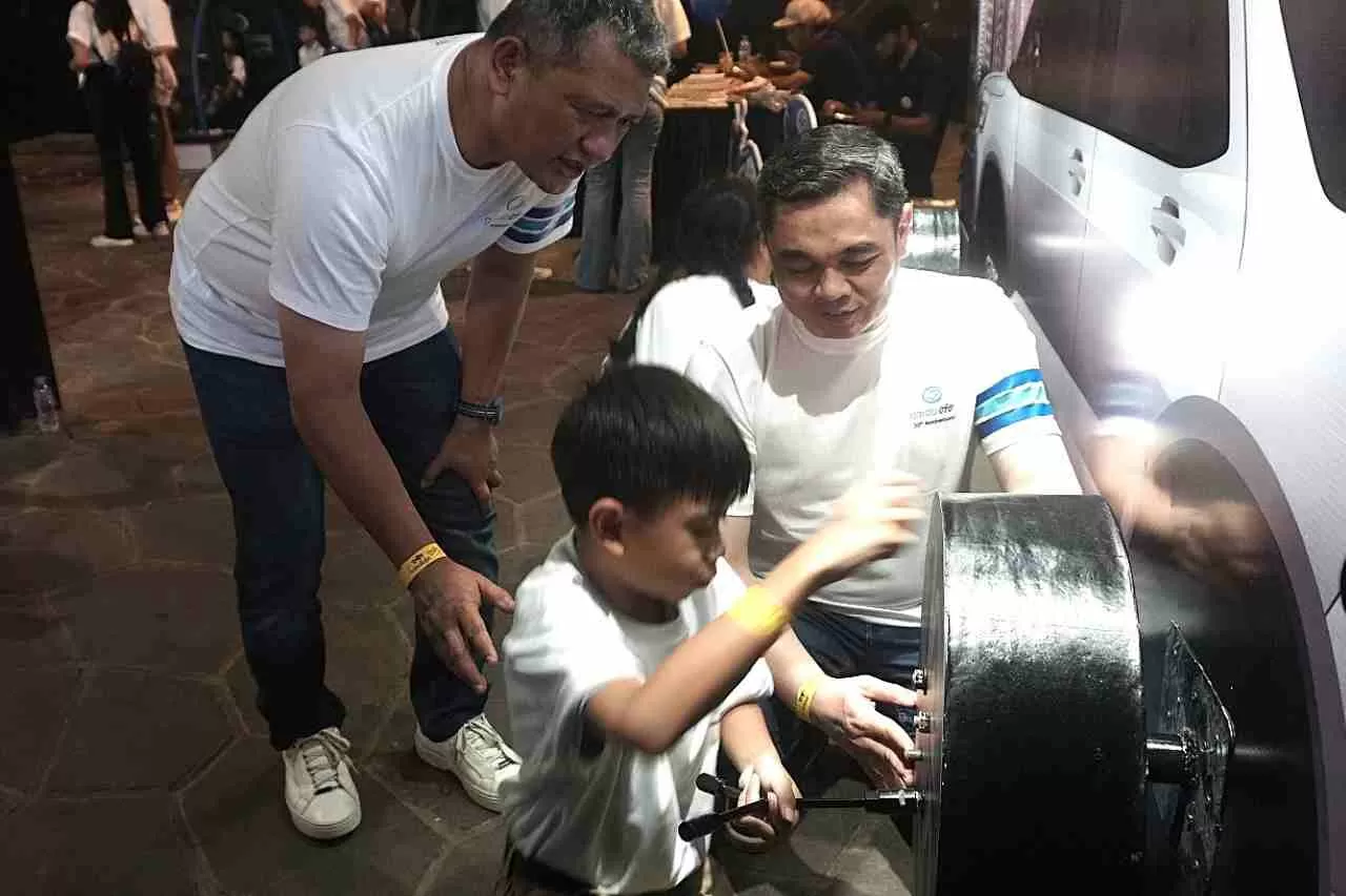 Garda Oto Rayakan Hari...