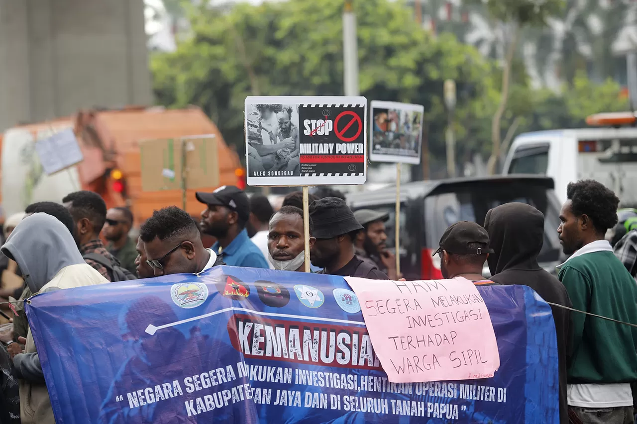Demo di Kementerian...