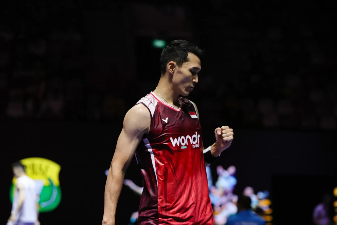 Jonatan Christie Tumbangkan...