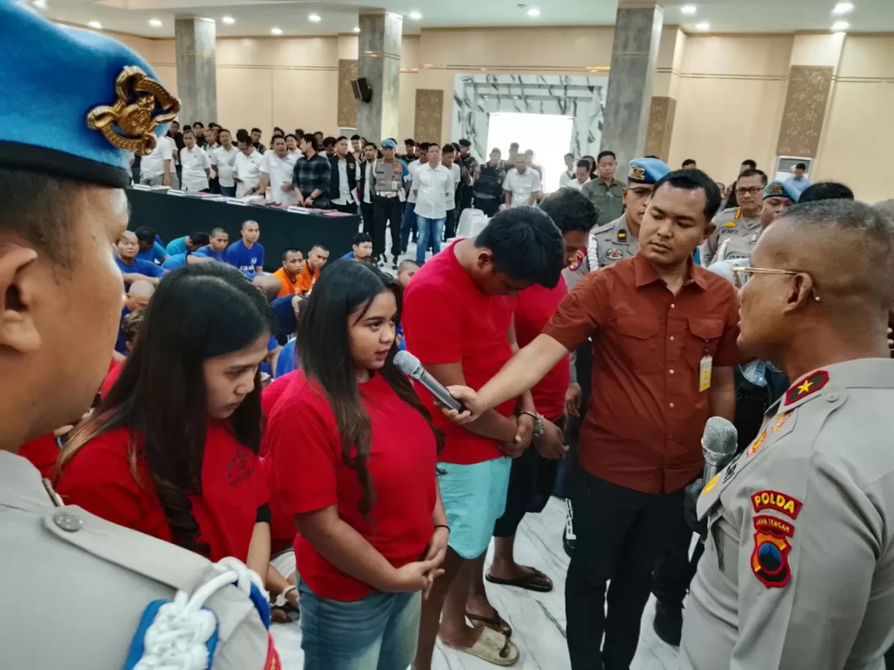 Ratusan Preman Disikat...
