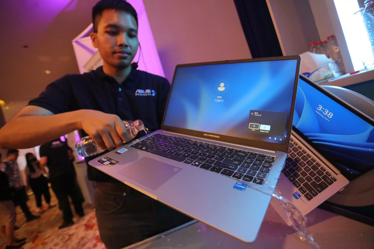 Asus Luncurkan Tiga...