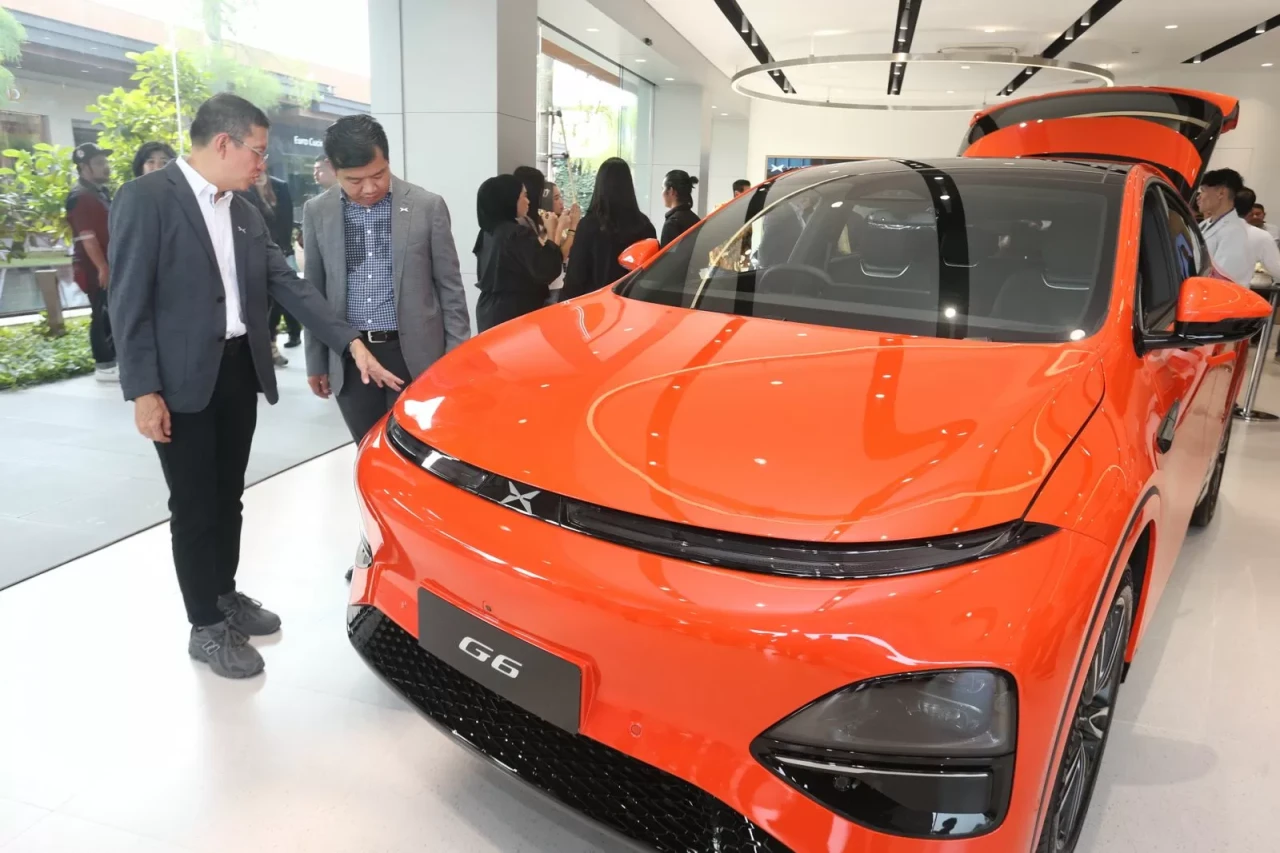 Industri Otomotif Sambut...