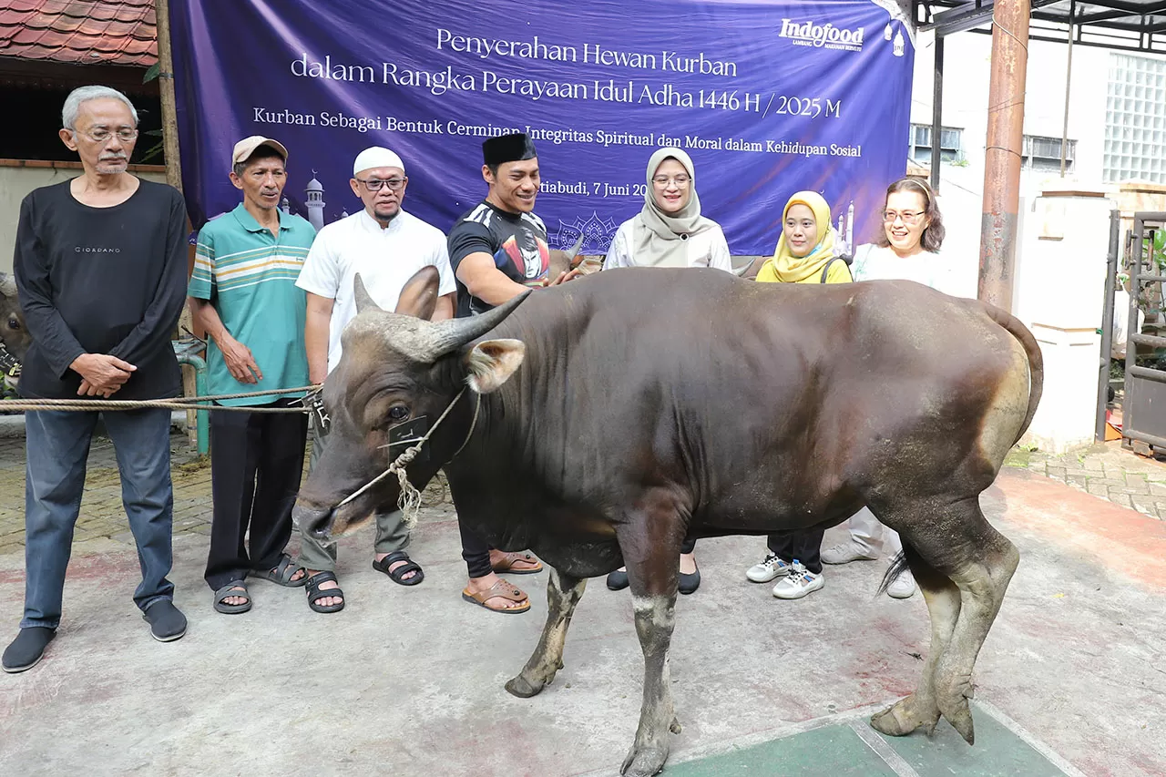 Indofood Berikan Bantuan...