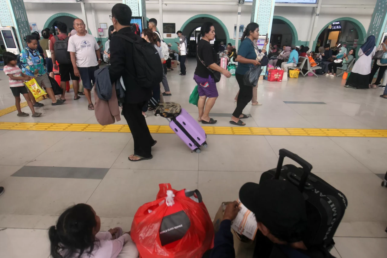 Arus Balik Iduladha,...