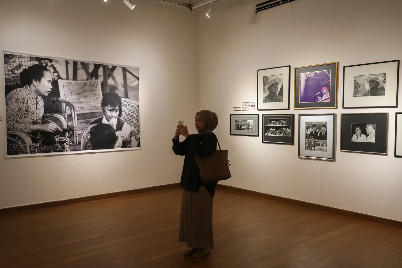 Menengok Pameran Gelegar...