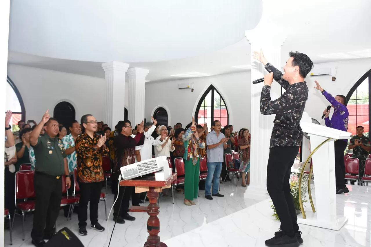 Pangdam Diponegoro Resmikan...