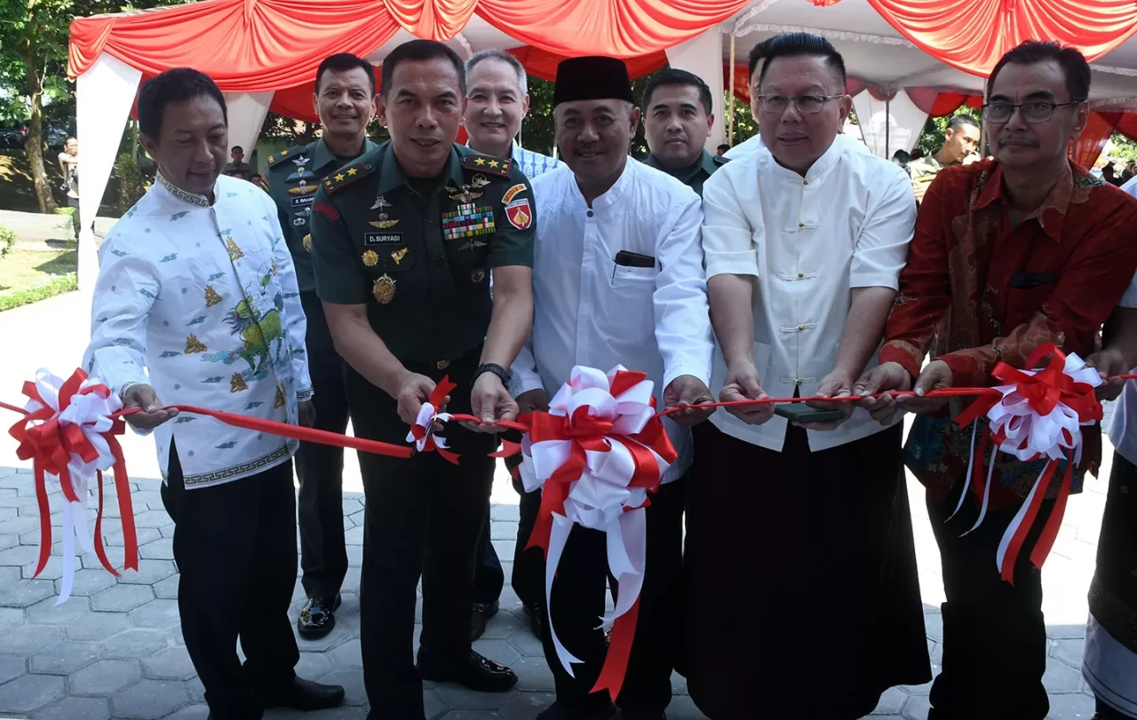 Pangdam Diponegoro Resmikan...