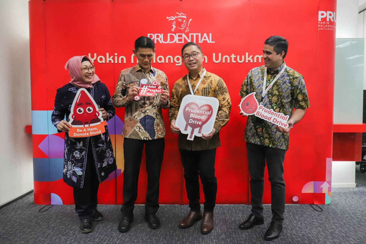 Aksi Donor Darah untuk...