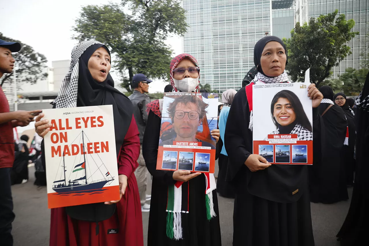 Aksi Solidaritas untuk...