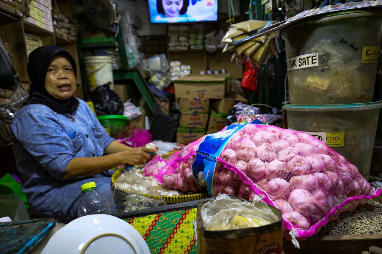 Realisasi Impor Bawang...
