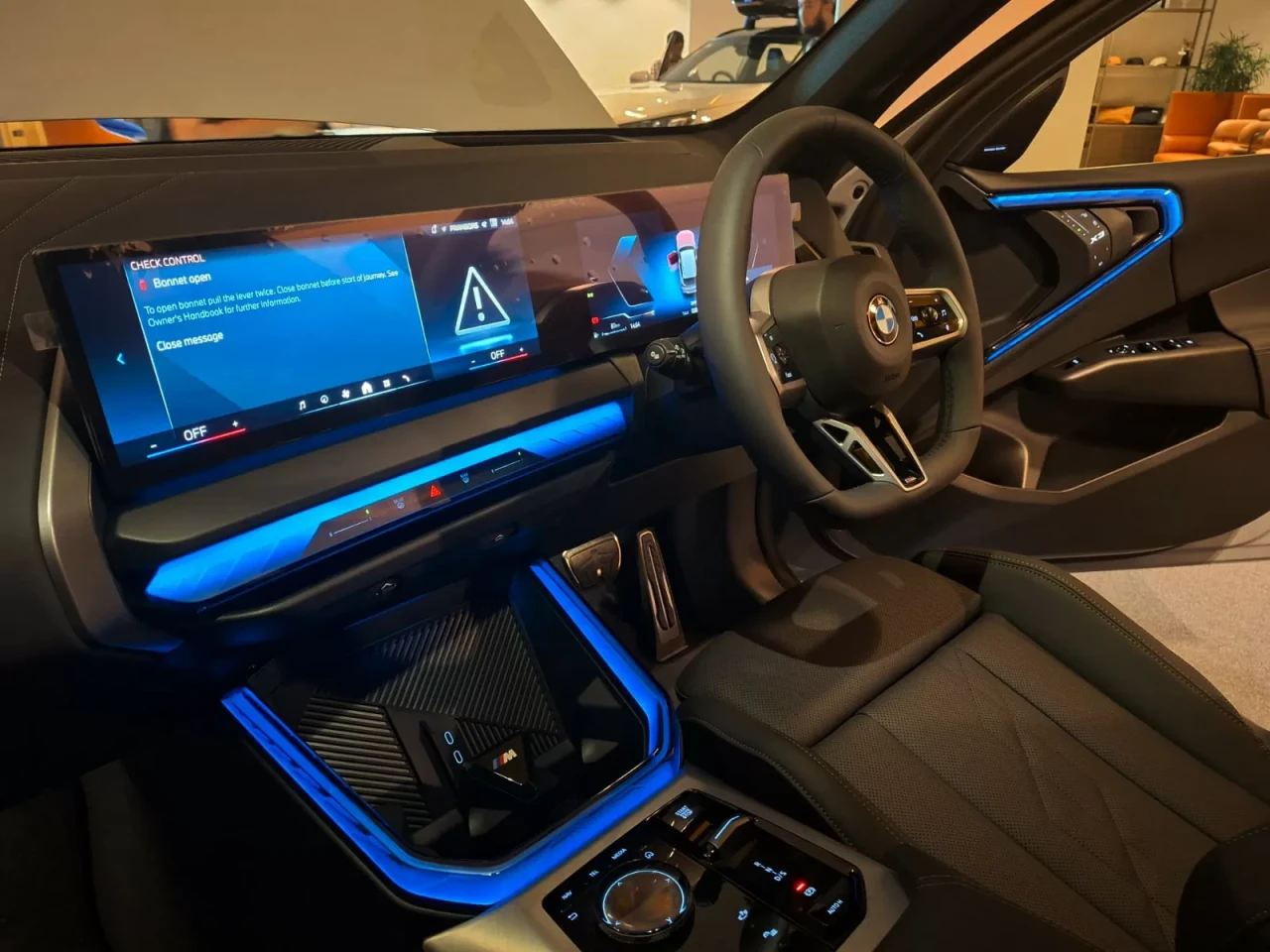 BMW Hadirkan The New...
