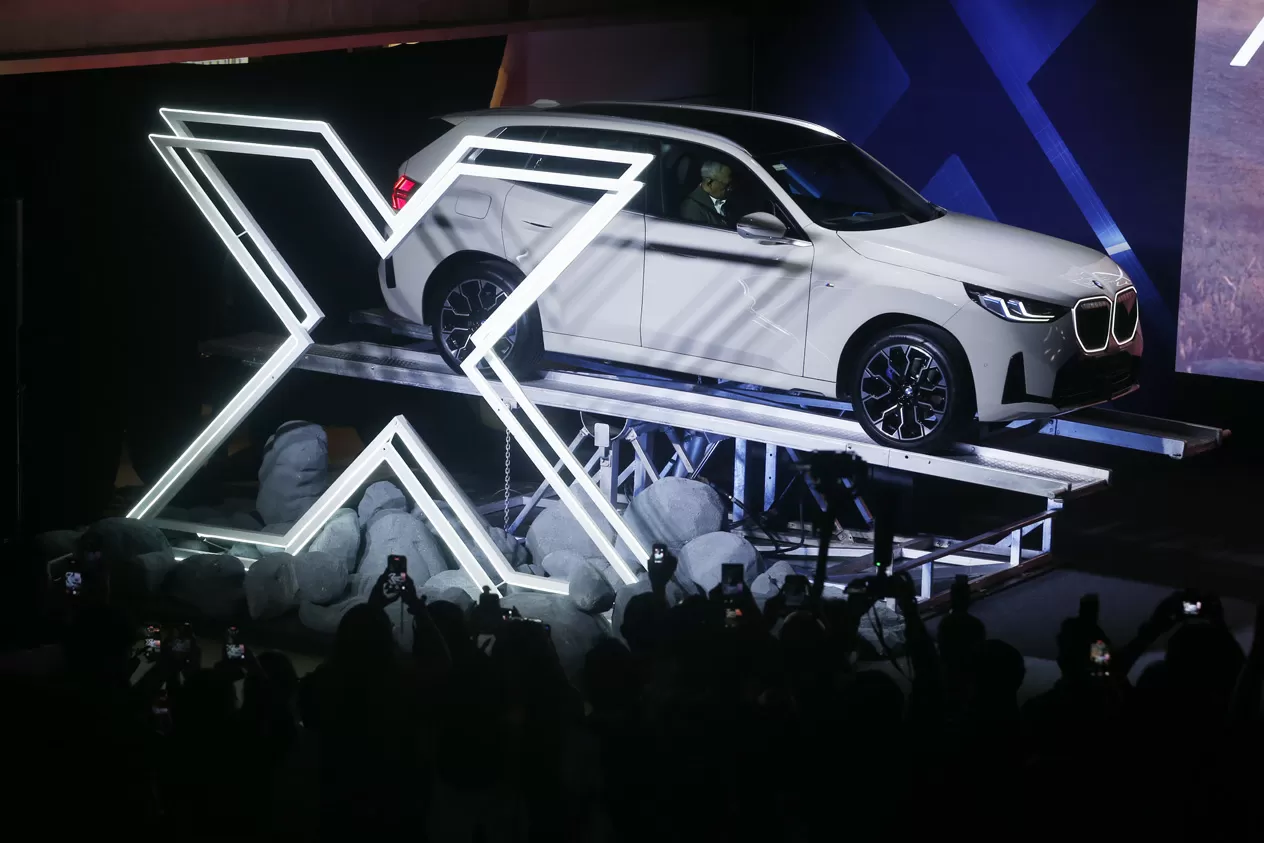 BMW Hadirkan The New...