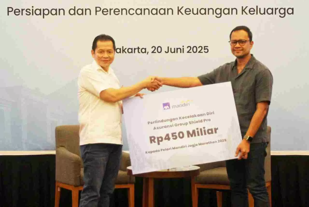 AXA Mandiri Berikan...