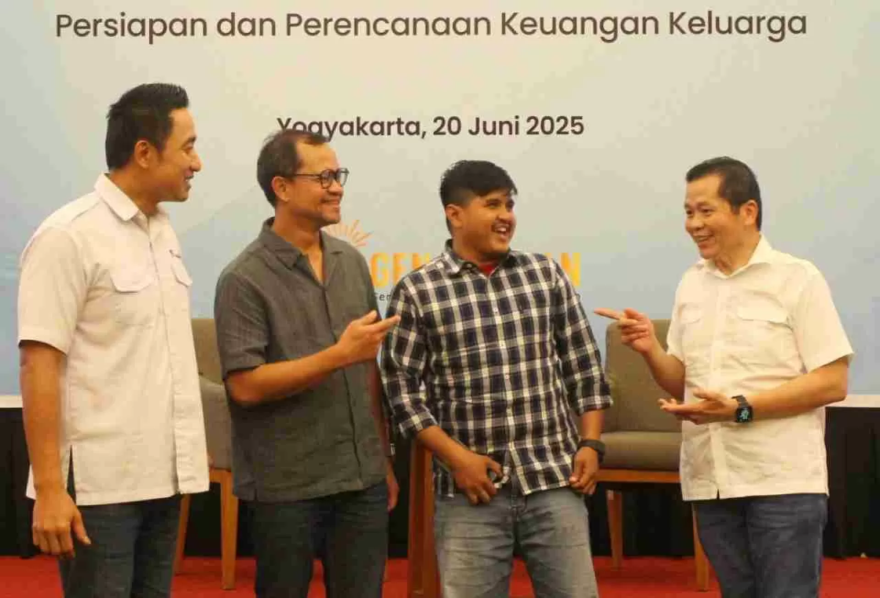 AXA Mandiri Berikan...