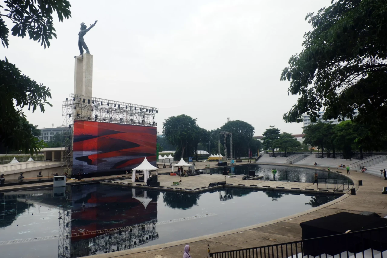 Taman Lapangan Banteng...