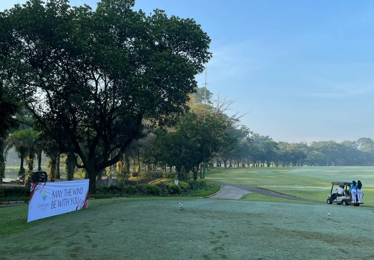 Turnamen Golf Jadi Ajang...