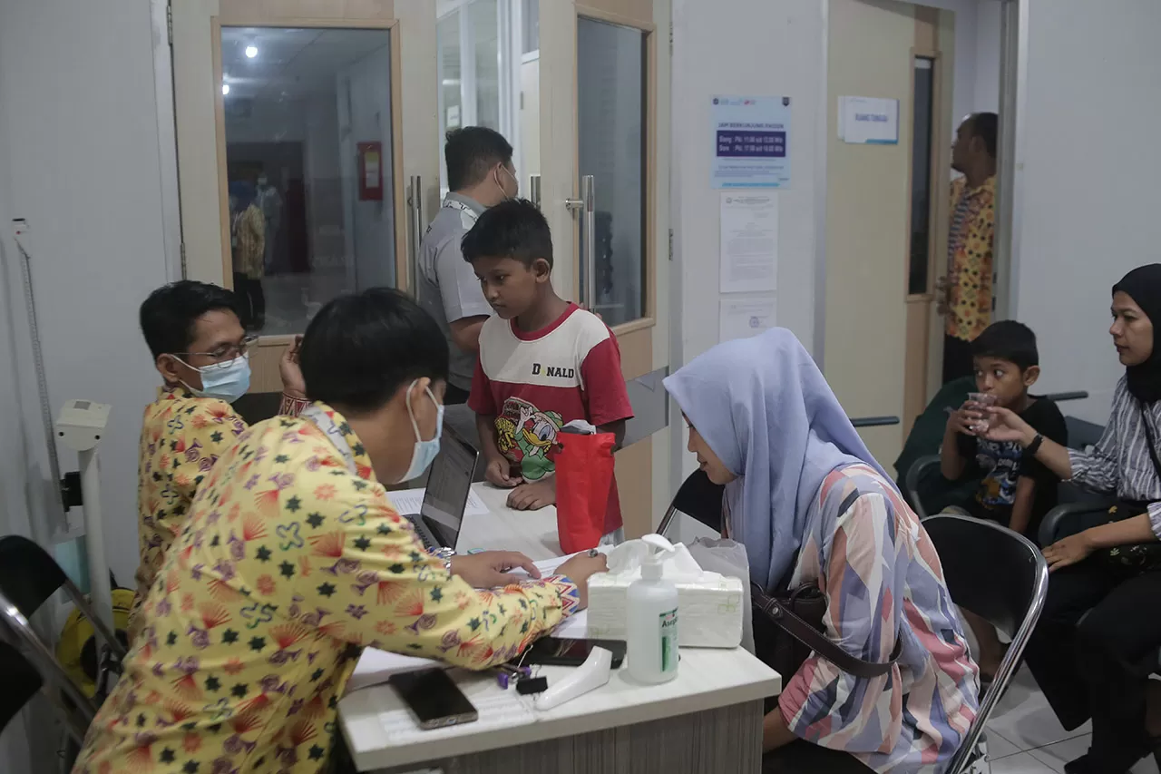 Ratusan Anak Ikuti Sunatan...