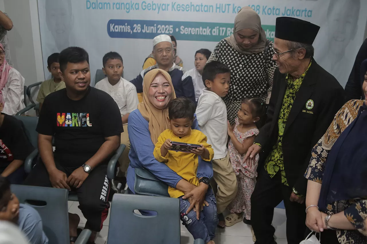 Ratusan Anak Ikuti Sunatan...