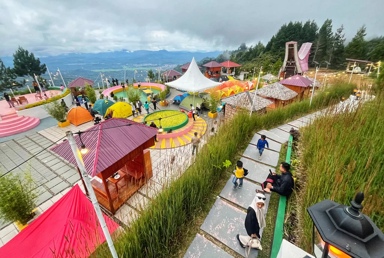 Liburan Sekolah, Puncak...