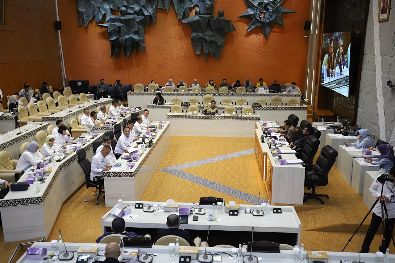 Menteri Transmigrasi...