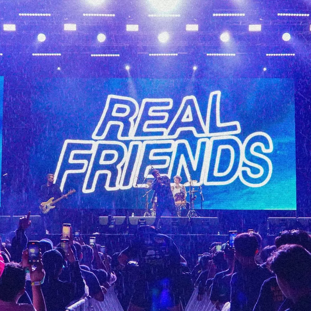 Real Friends Siap Guncang...