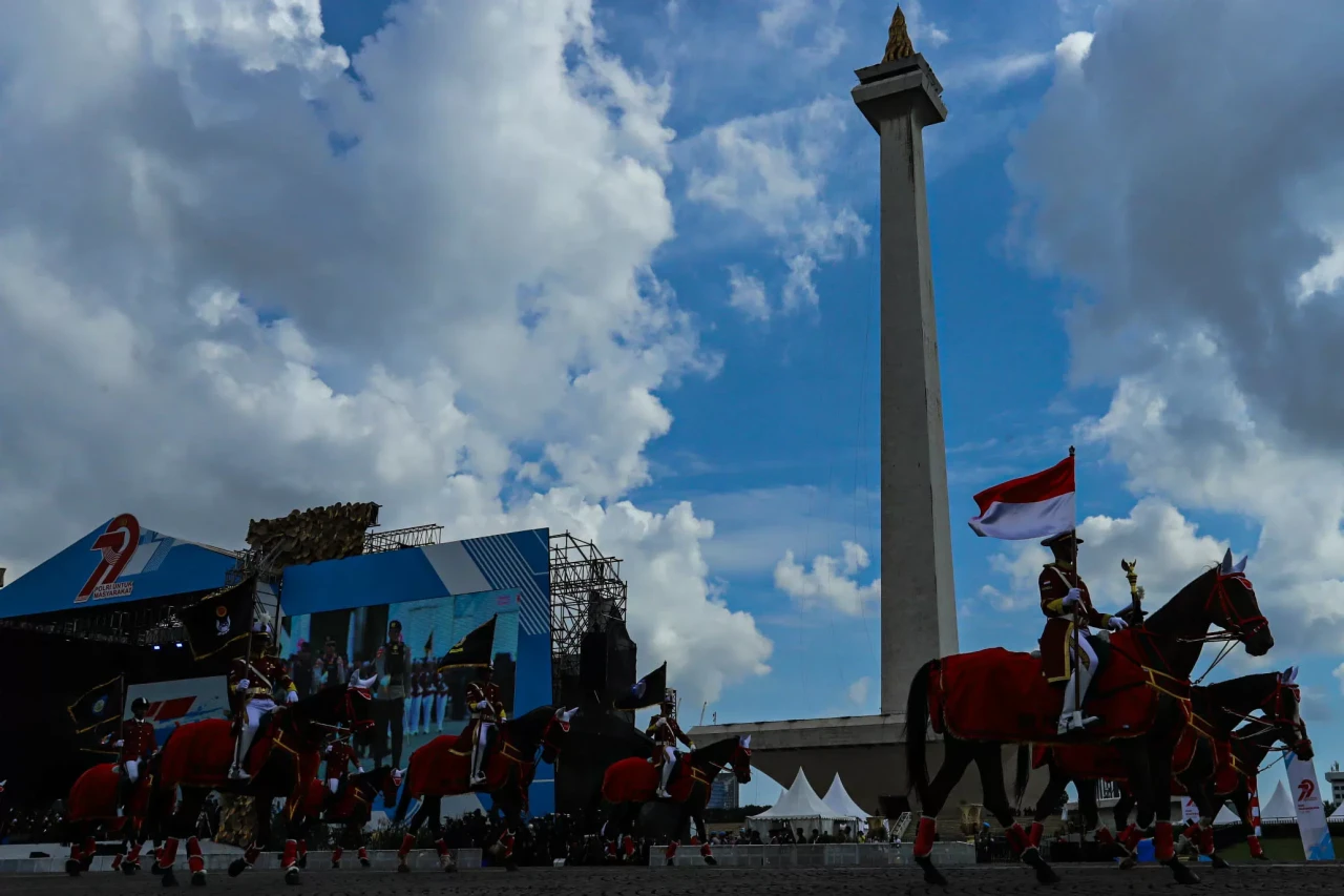Prabowo Hadiri Peringatan...