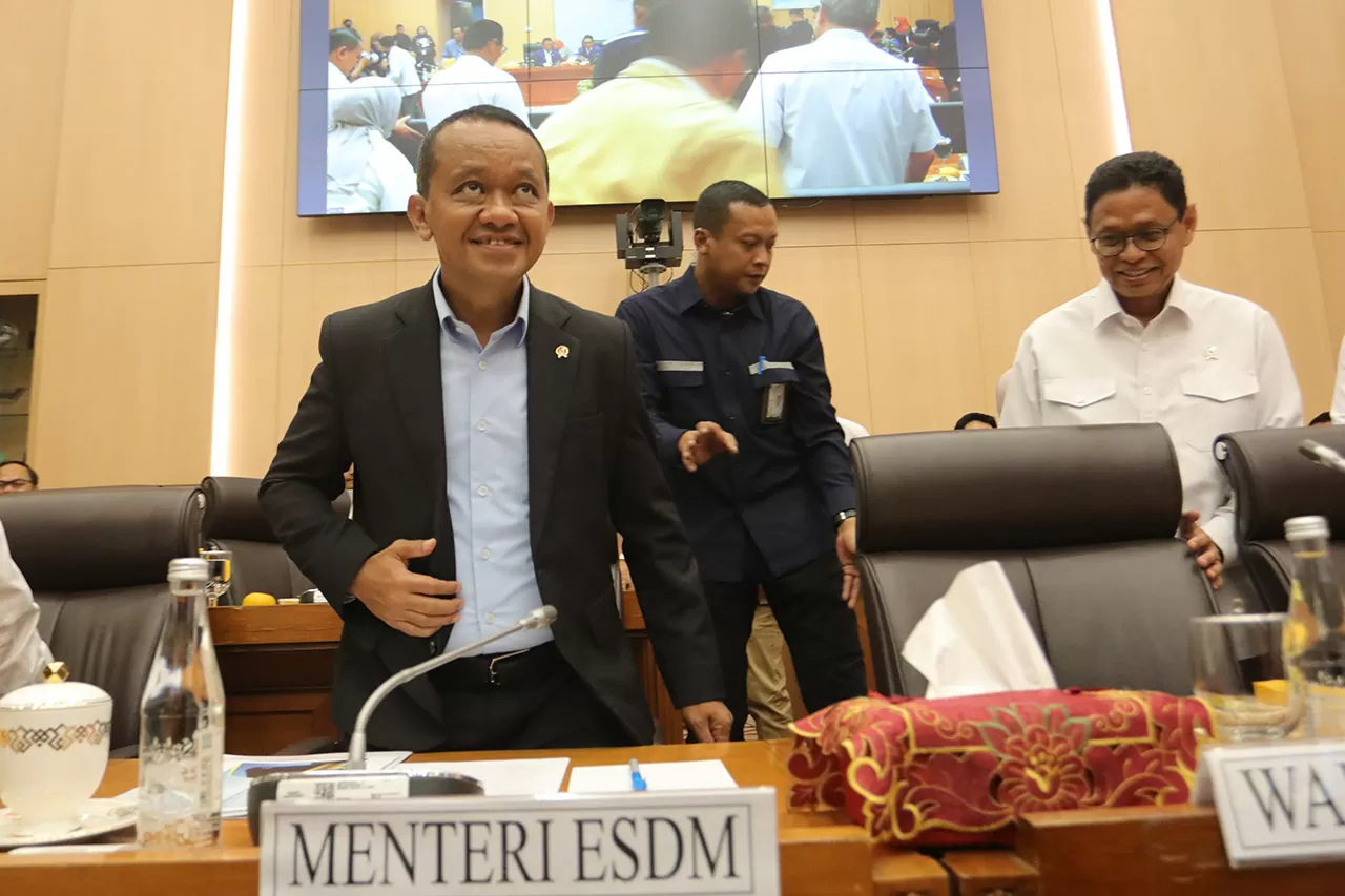 Komisi XII DPR Gelar...