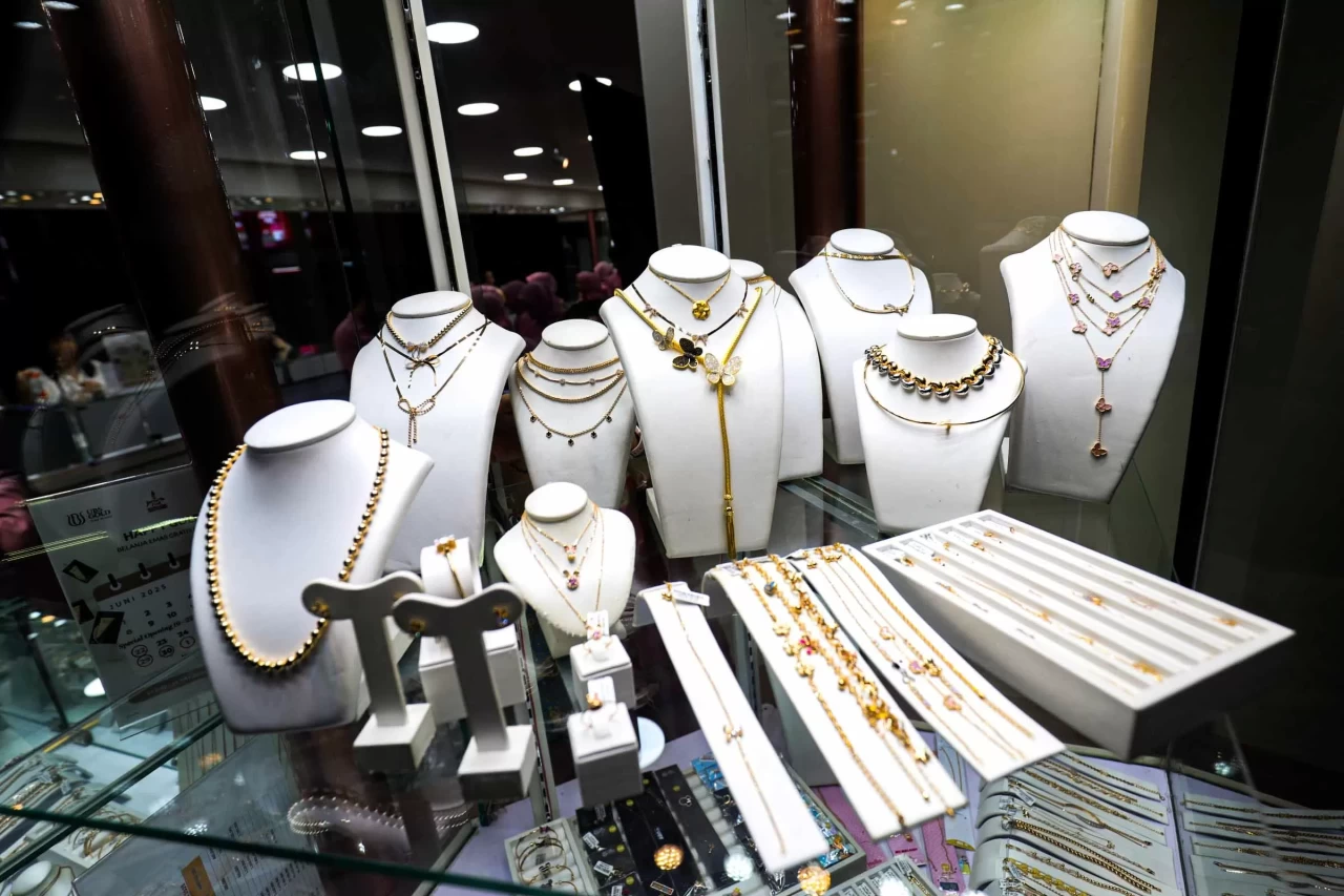Harga Emas Perhiasan...