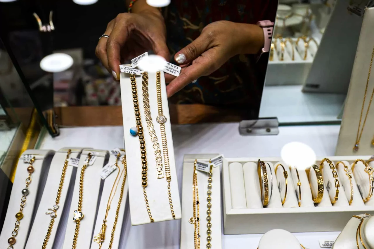 Harga Emas Perhiasan...
