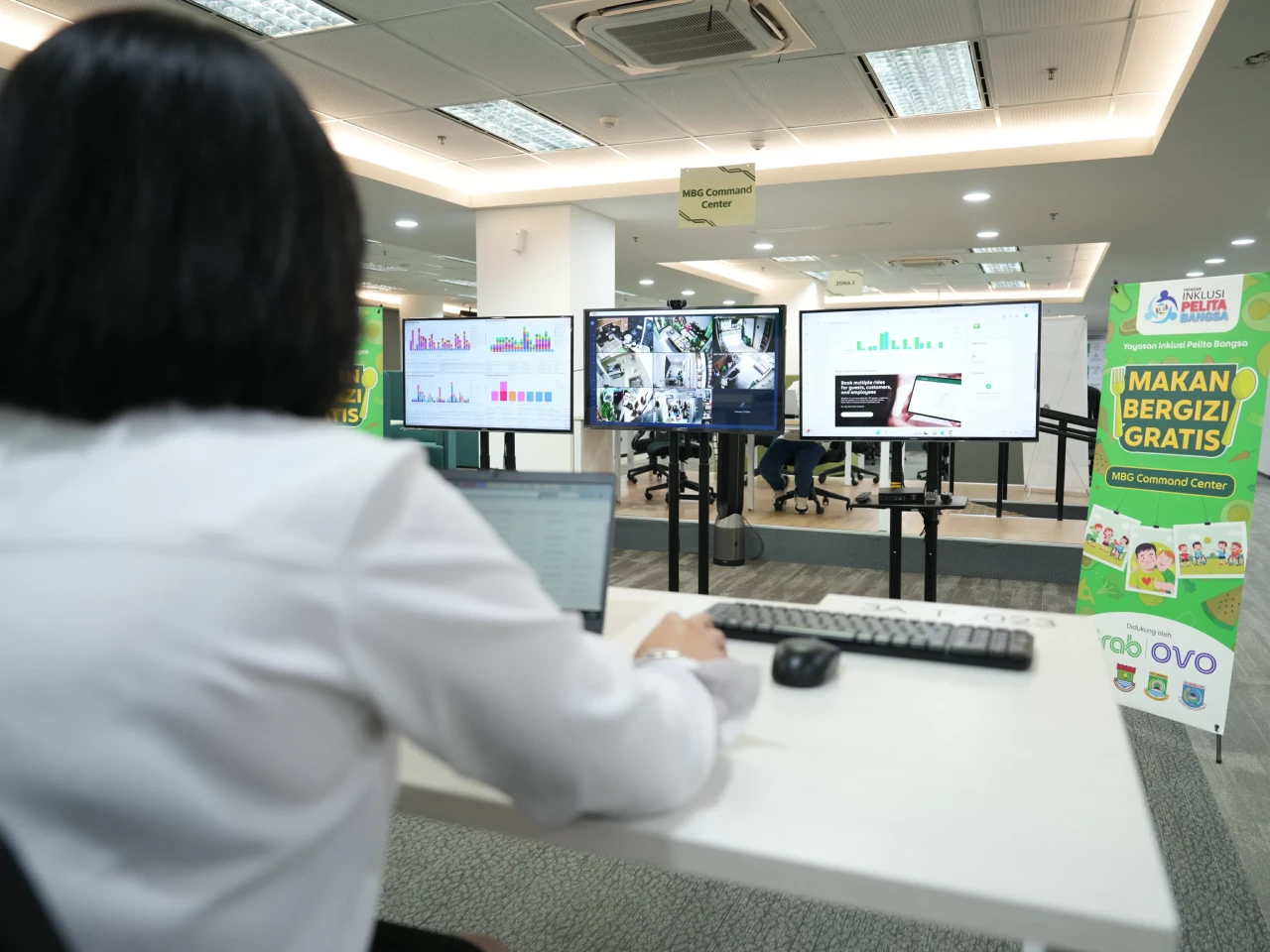 Teknologi AI Bantu Cek...