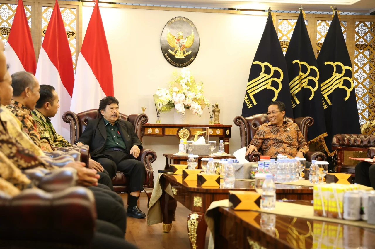 Menkumham Tegaskan Dukungan...
