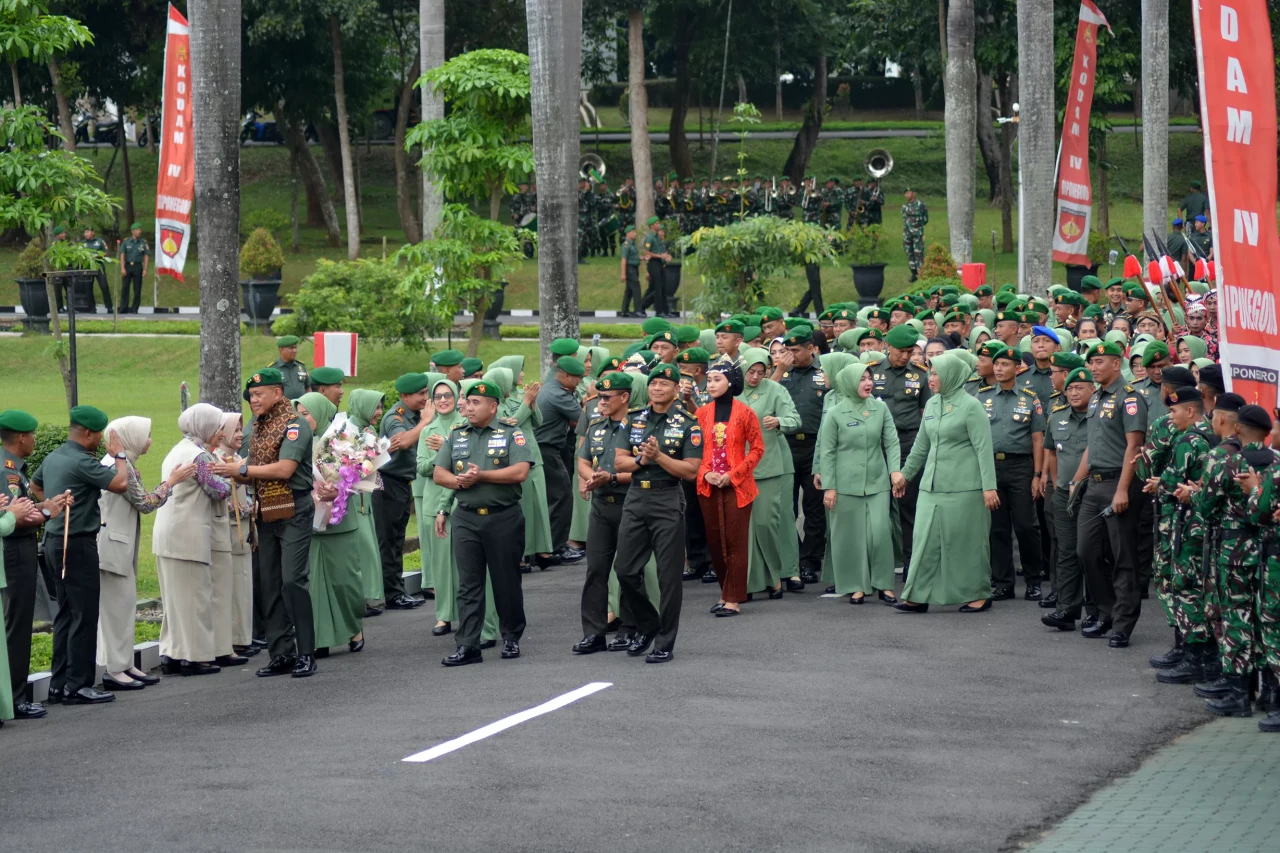 Mayjen TNI Achiruddin...