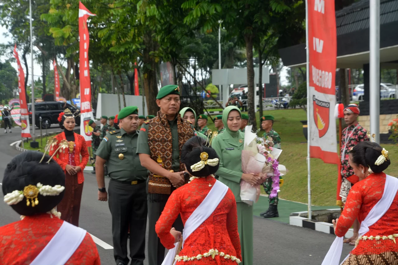 Mayjen TNI Achiruddin...