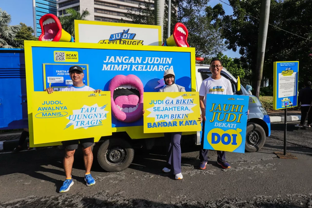 Mobil Kampanye Judi...