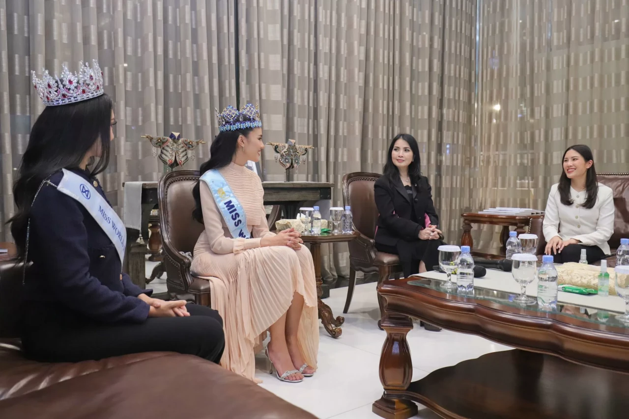 Kunjungan Eksklusif...
