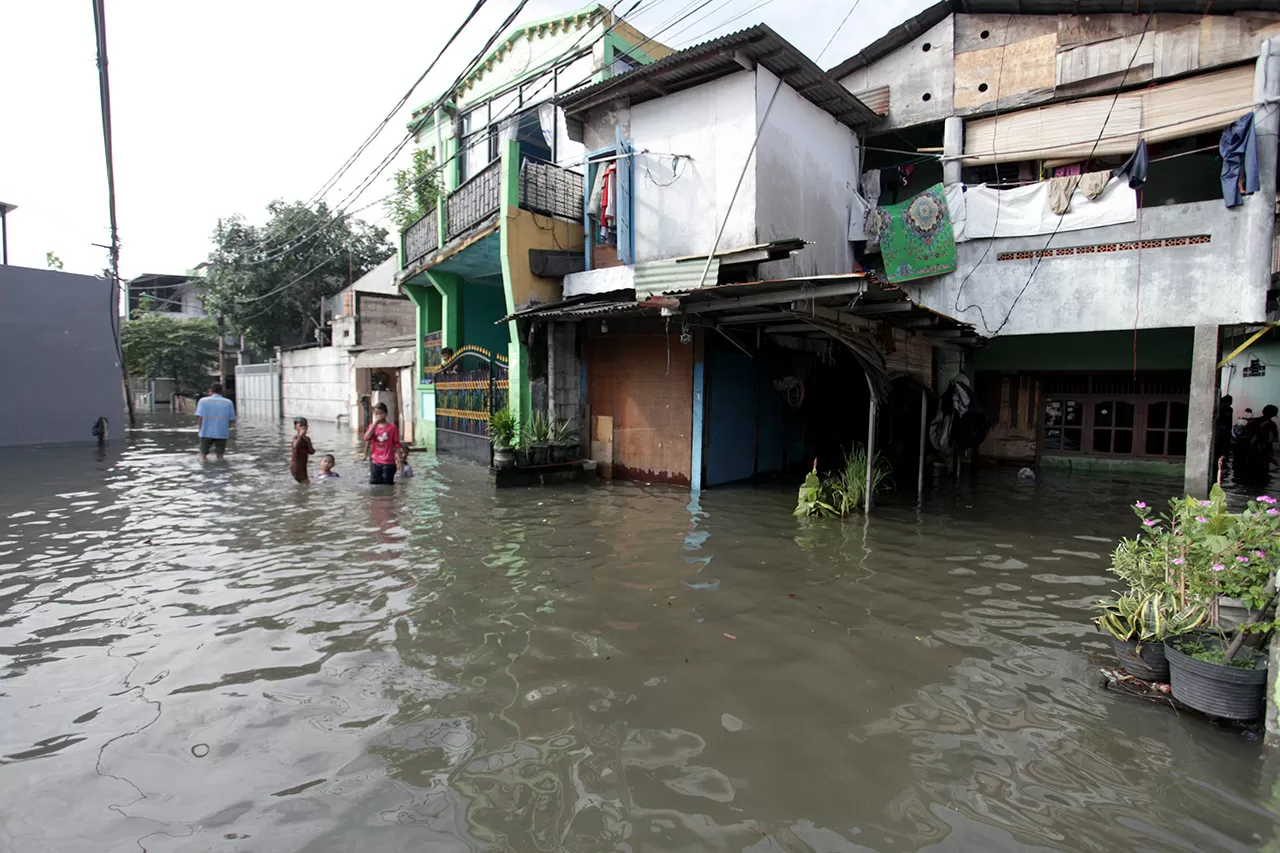 Jakarta Dikepung Banjir,...
