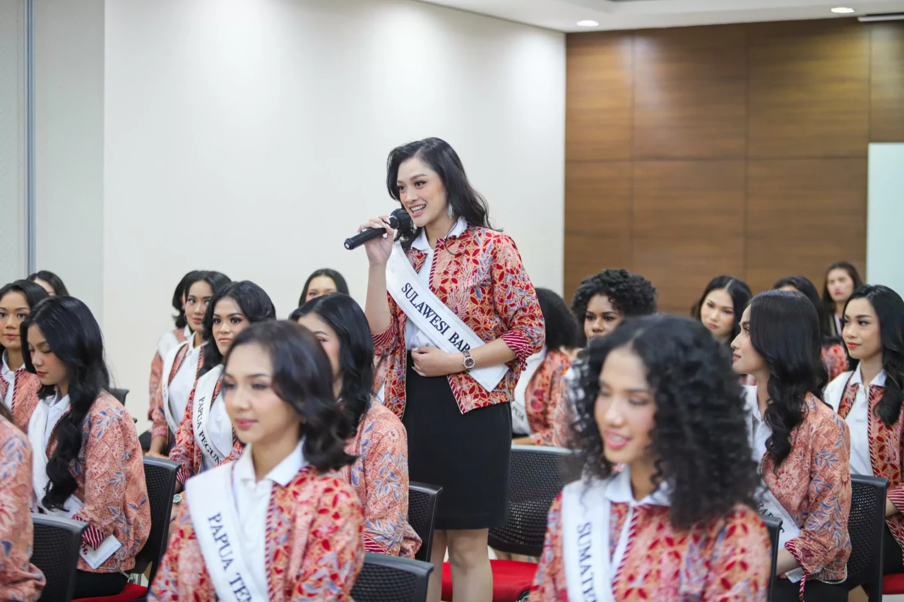38 Finalis Miss Indonesia...