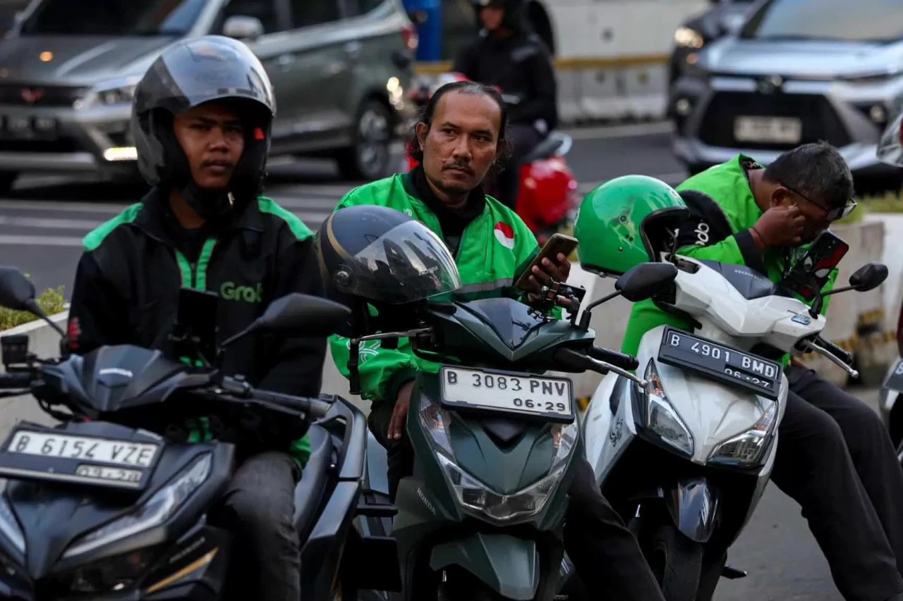 Rencana Kenaikan Tarif...