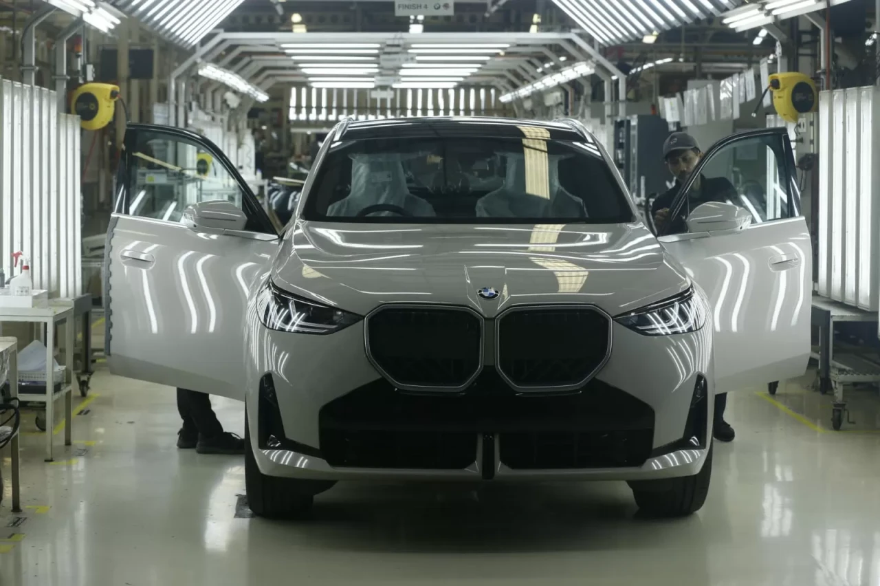 BMW Tingkatkan Produksi...