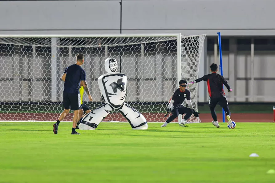 Latihan Timnas Indonesia...