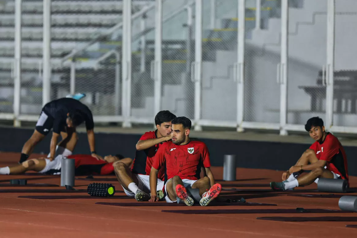 Latihan Timnas Indonesia...