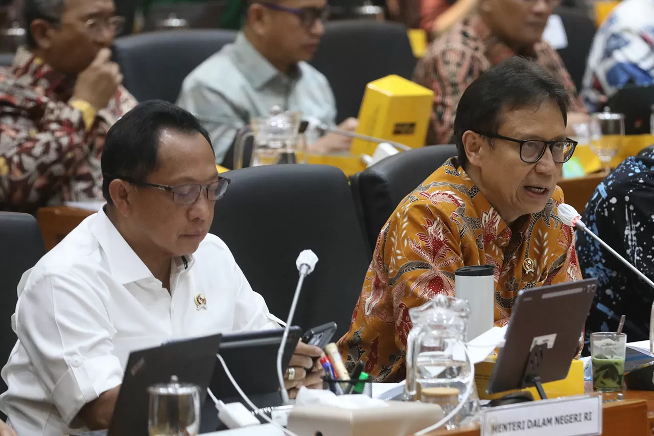 Rapat Kerja Komisi IX...