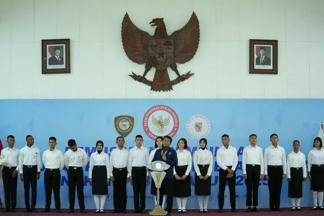 Penuh Semangat! Camat...