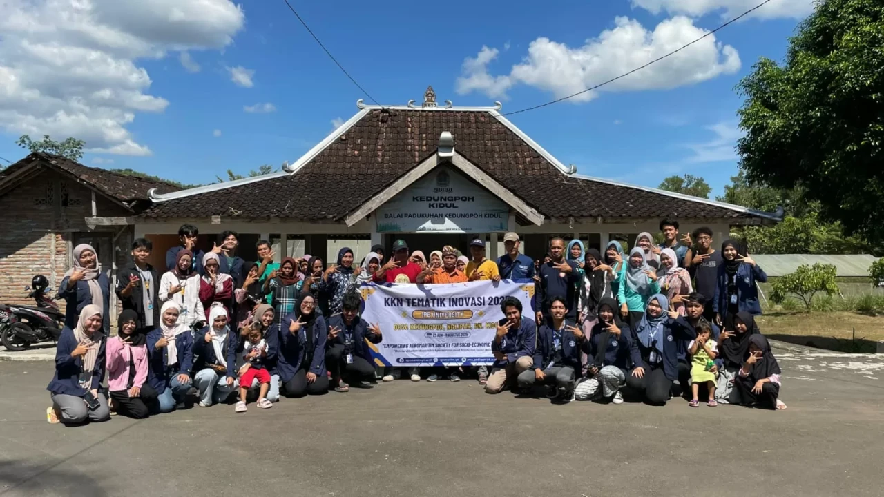 Mahasiswa IPB Pasang...