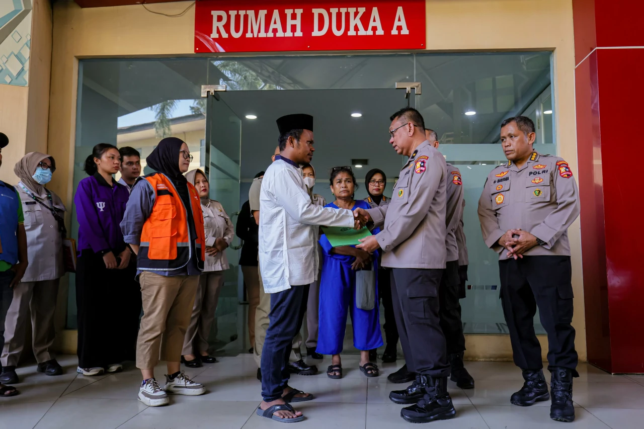 Penyerahan Jenazah Korban...