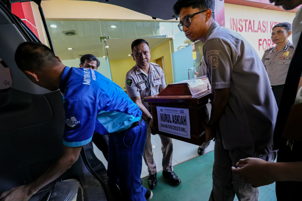 Penyerahan Jenazah Korban...