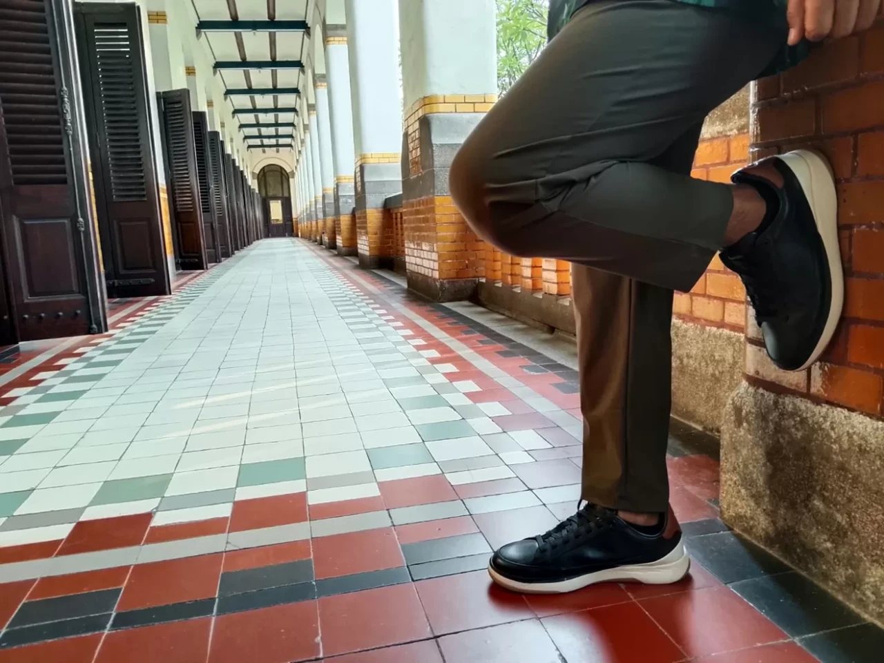 Gaya Influencer Jalan-Jalan...