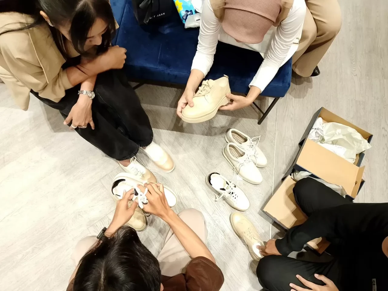 Gaya Influencer Jalan-Jalan...